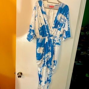 DeepV mid-length dress stretch material, large true to size elbow length sleeves